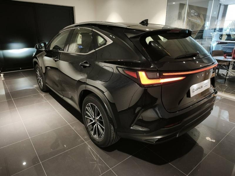 Photo 6 de l’annonce de LEXUS NX d’occasion à vendre à LATTES