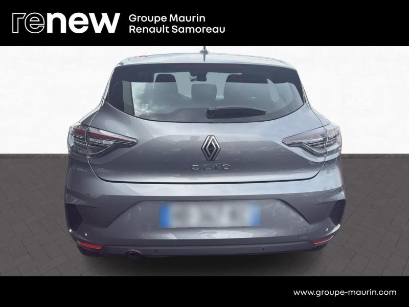 Photo 5 de l’annonce de RENAULT Clio d’occasion à vendre à SAMOREAU