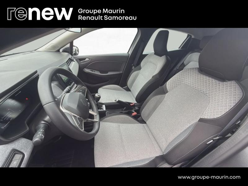 Photo 11 de l’annonce de RENAULT Clio d’occasion à vendre à SAMOREAU
