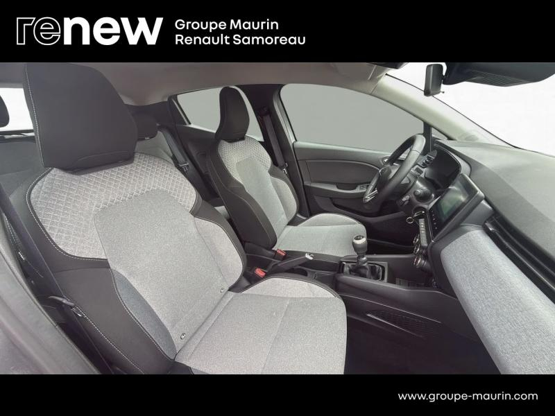 Photo 17 de l’annonce de RENAULT Clio d’occasion à vendre à SAMOREAU