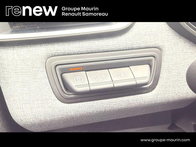 Photo 18 de l’annonce de RENAULT Clio d’occasion à vendre à SAMOREAU