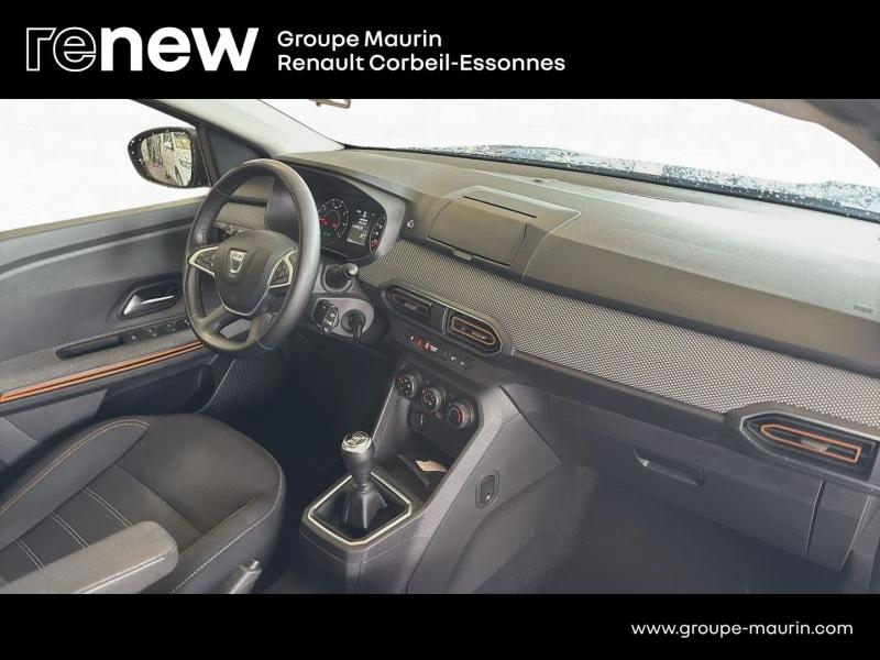 Photo 17 de l’annonce de DACIA Sandero d’occasion à vendre à CORBEIL-ESSONNES