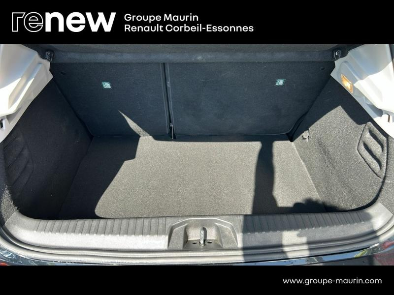 Photo 8 de l’annonce de RENAULT Clio d’occasion à vendre à CORBEIL-ESSONNES