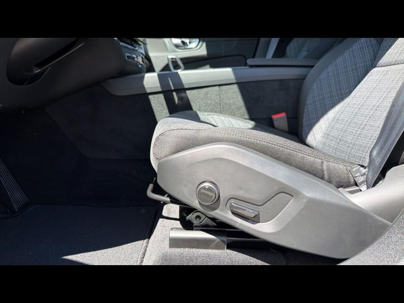 Photo 16 de l’annonce de VOLVO XC60 d’occasion à vendre à AIX-EN-PROVENCE