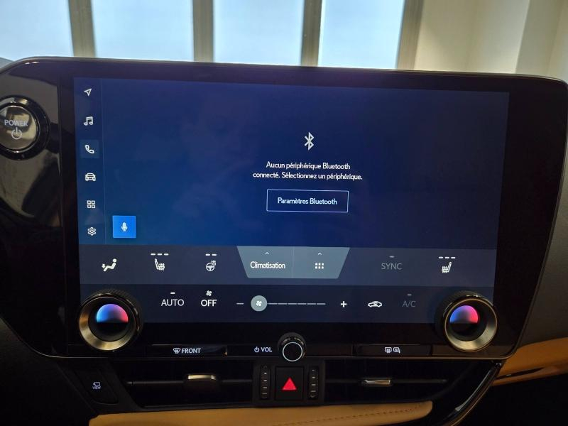 Photo 8 de l’annonce de LEXUS NX d’occasion à vendre à AUBIÈRE