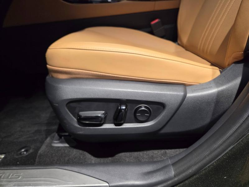 Photo 11 de l’annonce de LEXUS NX d’occasion à vendre à AUBIÈRE
