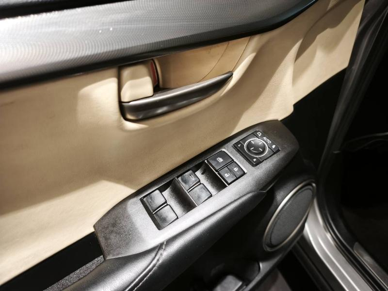 Photo 13 de l’annonce de LEXUS NX d’occasion à vendre à LATTES