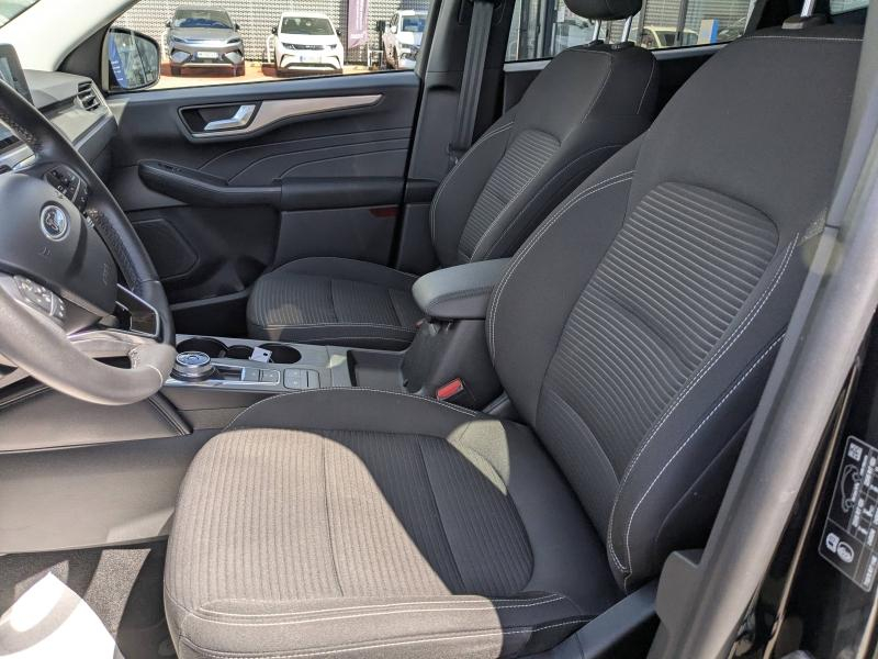Photo 9 de l’annonce de FORD Kuga d’occasion à vendre à AVIGNON