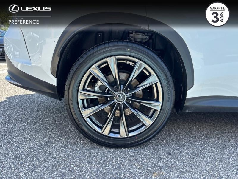 Photo 4 de l’annonce de LEXUS NX d’occasion à vendre à MONTFAVET