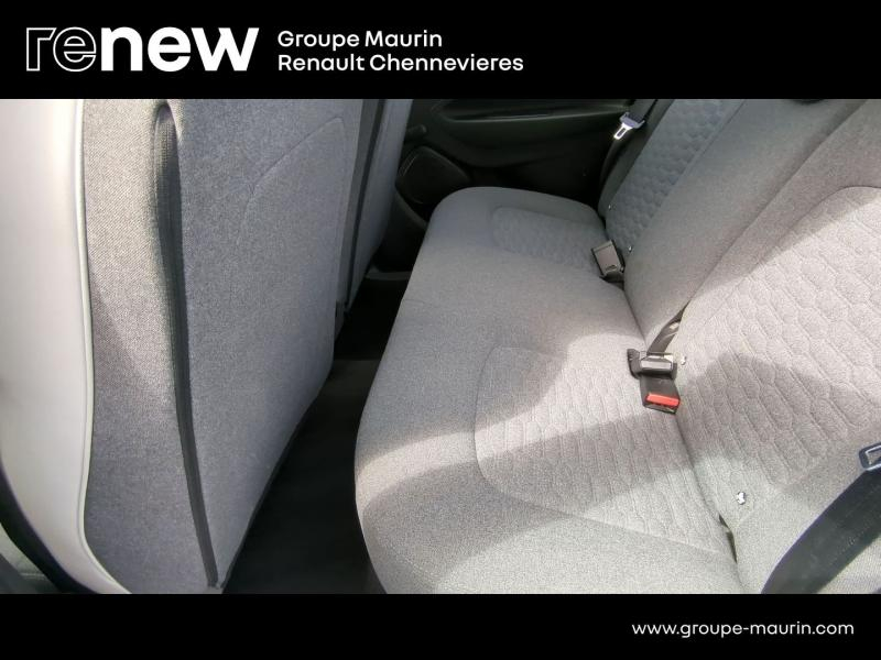 Photo 10 de l’annonce de RENAULT Zoe d’occasion à vendre à CHENNEVIÈRES-SUR-MARNE