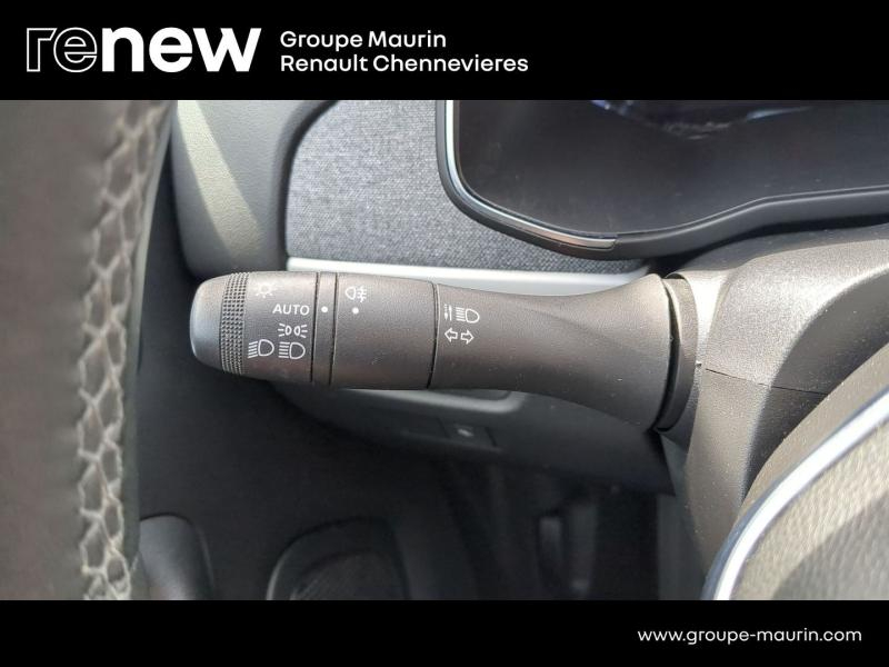 Photo 17 de l’annonce de RENAULT Zoe d’occasion à vendre à CHENNEVIÈRES-SUR-MARNE