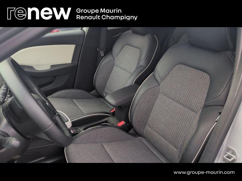 Photo 9 de l’annonce de RENAULT Clio d’occasion à vendre à CHAMPIGNY-SUR-MARNE