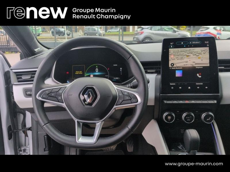 Photo 10 de l’annonce de RENAULT Clio d’occasion à vendre à CHAMPIGNY-SUR-MARNE
