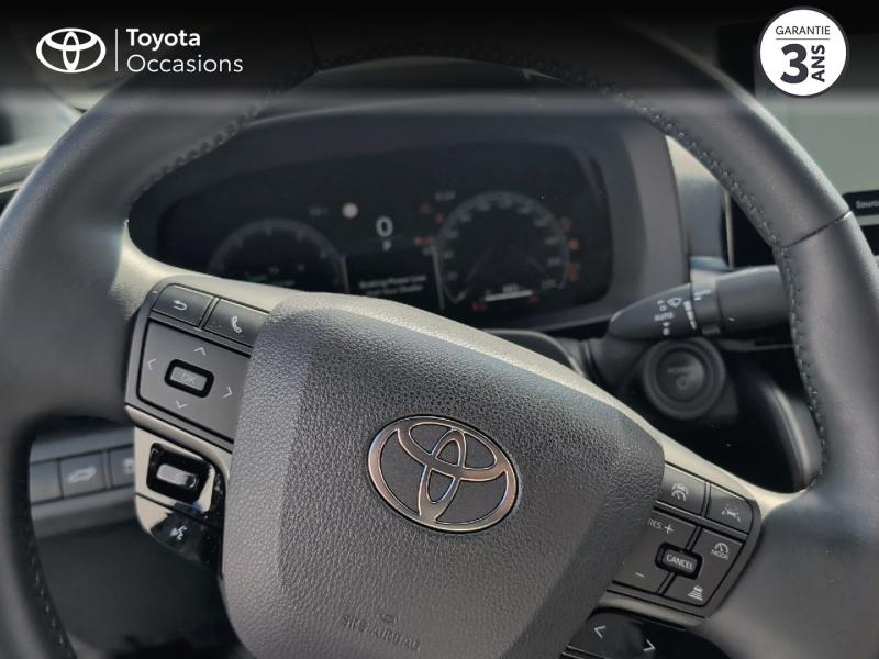 Photo 13 de l’annonce de TOYOTA C-HR d’occasion à vendre à AUBIÈRE