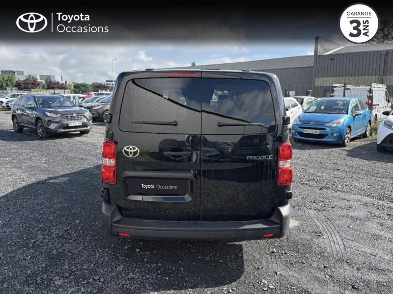 Photo 4 de l’annonce de TOYOTA ProAce Combi d’occasion à vendre à AUBIÈRE