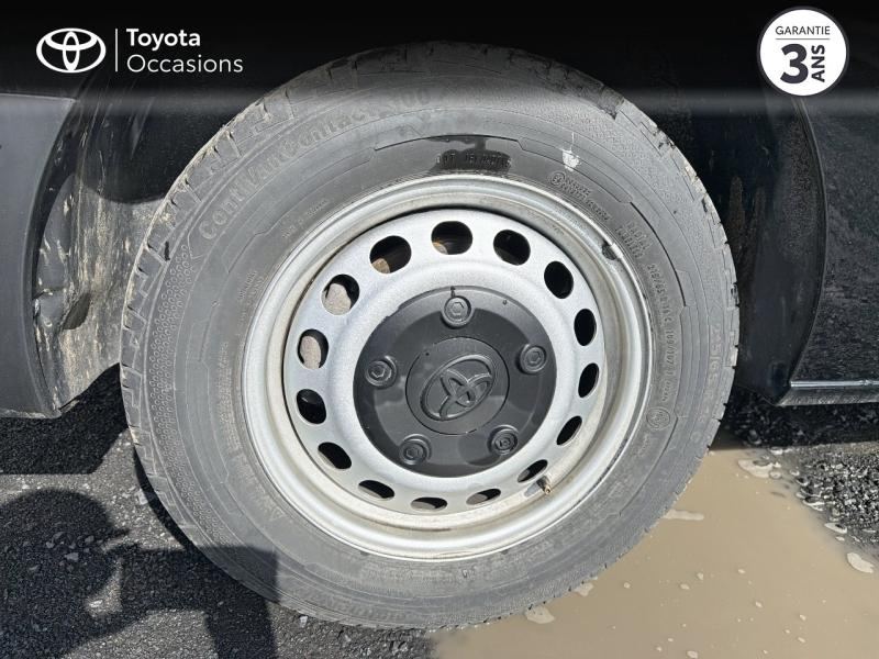Photo 16 de l’annonce de TOYOTA ProAce Combi d’occasion à vendre à AUBIÈRE