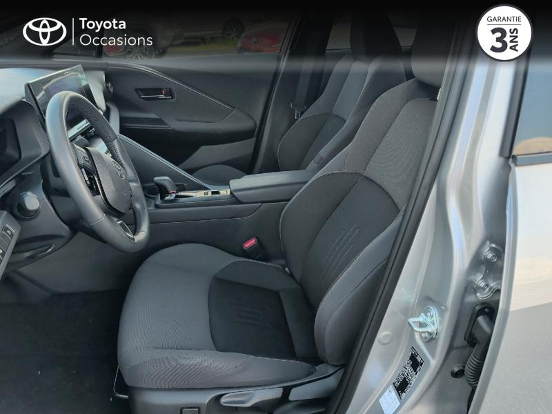 Photo 11 de l’annonce de TOYOTA C-HR d’occasion à vendre à AUBIÈRE