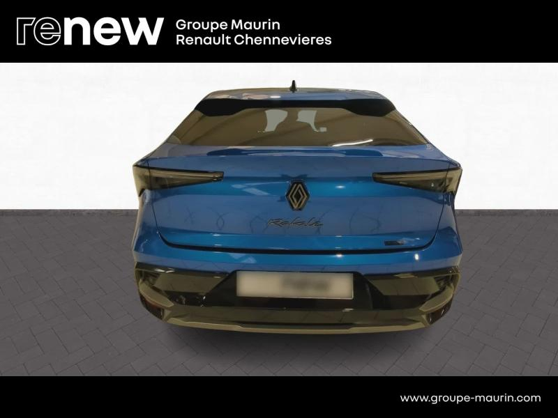 Photo 9 de l’annonce de RENAULT  d’occasion à vendre à CHENNEVIÈRES-SUR-MARNE