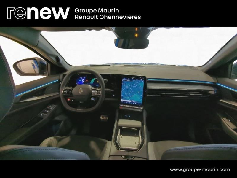 Photo 13 de l’annonce de RENAULT  d’occasion à vendre à CHENNEVIÈRES-SUR-MARNE
