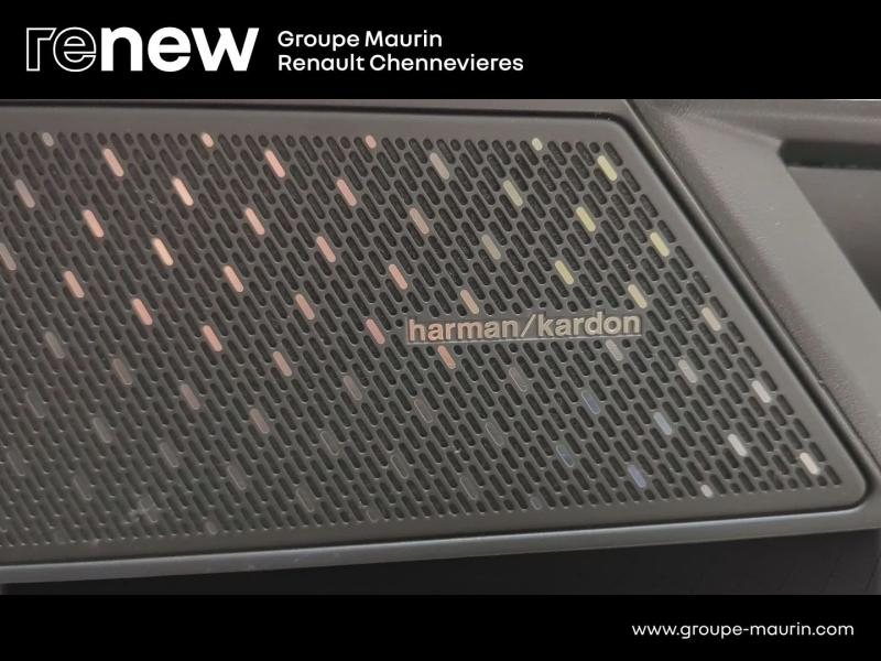 Photo 16 de l’annonce de RENAULT  d’occasion à vendre à CHENNEVIÈRES-SUR-MARNE