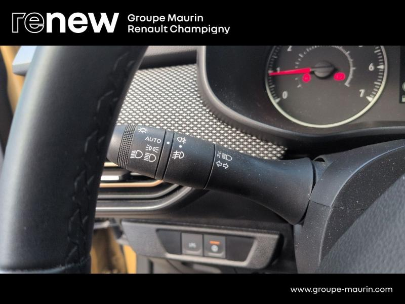 Photo 17 de l’annonce de DACIA Sandero d’occasion à vendre à CHAMPIGNY-SUR-MARNE