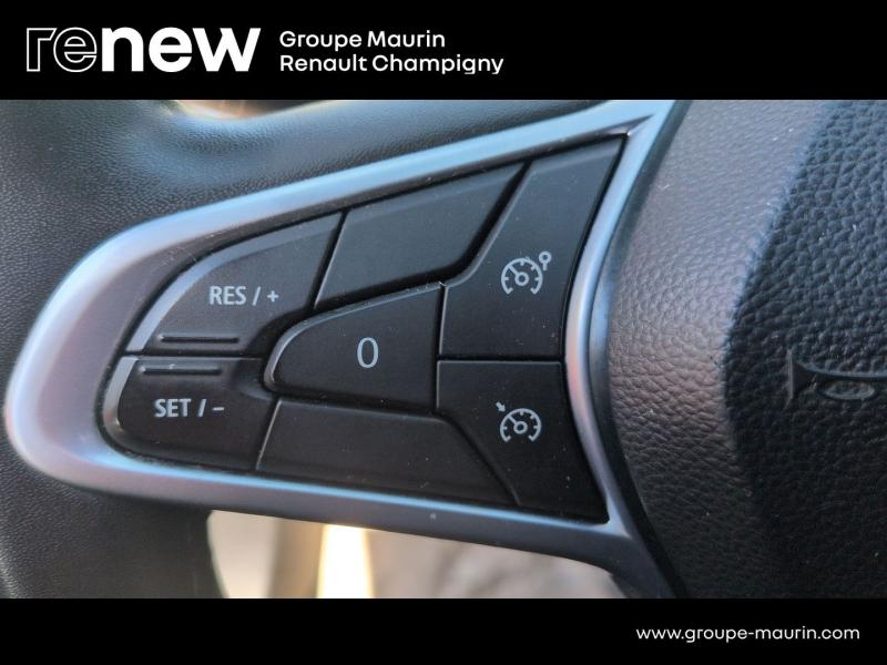Photo 14 de l’annonce de RENAULT Clio d’occasion à vendre à CHAMPIGNY-SUR-MARNE