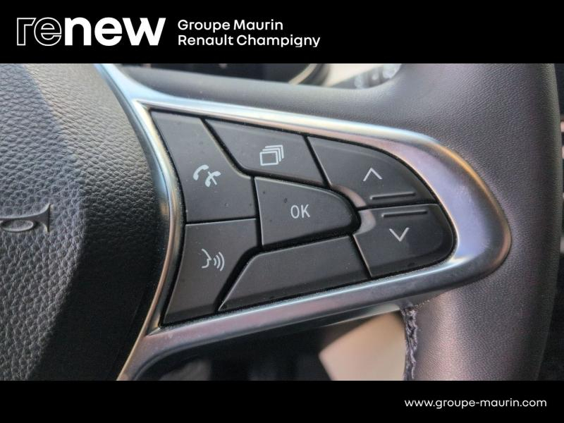 Photo 15 de l’annonce de RENAULT Clio d’occasion à vendre à CHAMPIGNY-SUR-MARNE