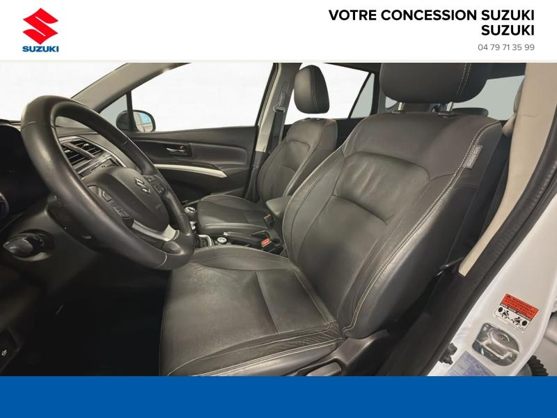 Photo 10 de l’annonce de SUZUKI SX4 S-Cross d’occasion à vendre à CHAMBERY