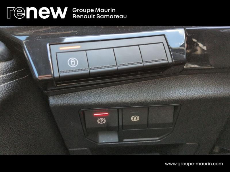 Photo 17 de l’annonce de RENAULT  d’occasion à vendre à SAMOREAU