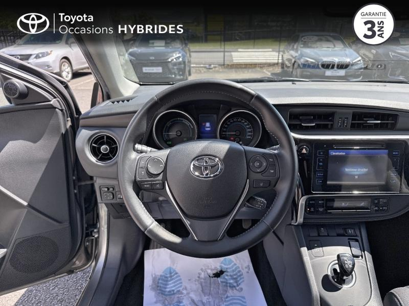 Photo 9 de l’annonce de TOYOTA Auris d’occasion à vendre à AUBIÈRE