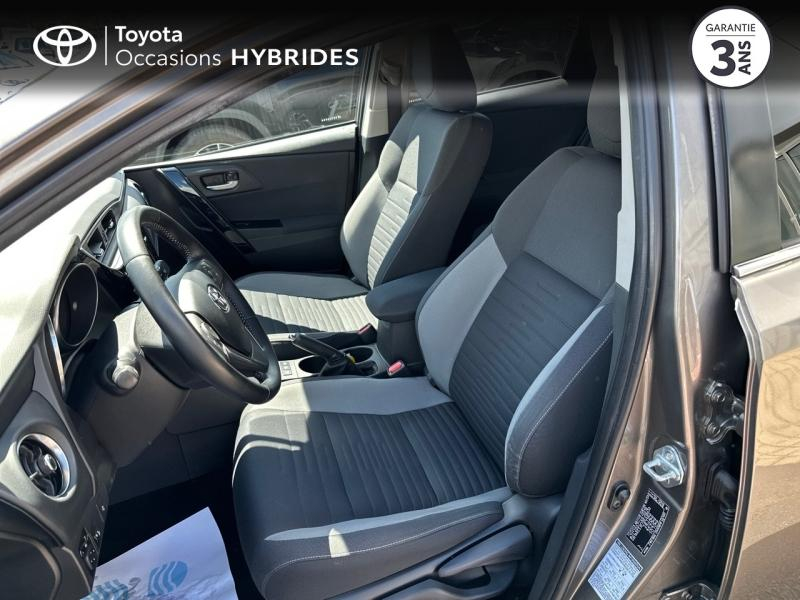 Photo 11 de l’annonce de TOYOTA Auris d’occasion à vendre à AUBIÈRE