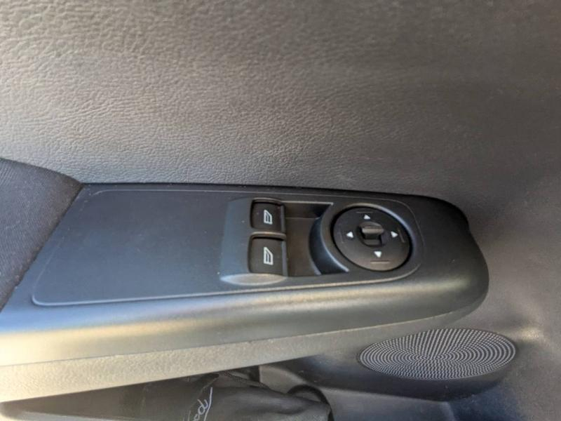 Photo 13 de l’annonce de FORD Transit Courier VUL d’occasion à vendre à FRÉJUS
