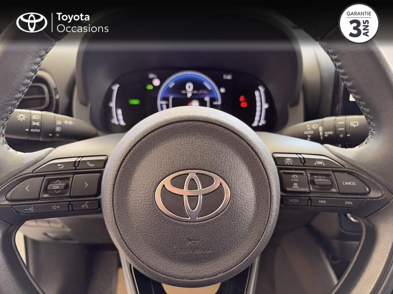 Photo 13 de l’annonce de TOYOTA Yaris d’occasion à vendre à LATTES