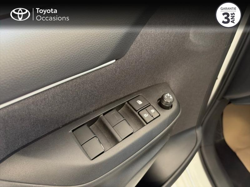 Photo 10 de l’annonce de TOYOTA Yaris d’occasion à vendre à LATTES