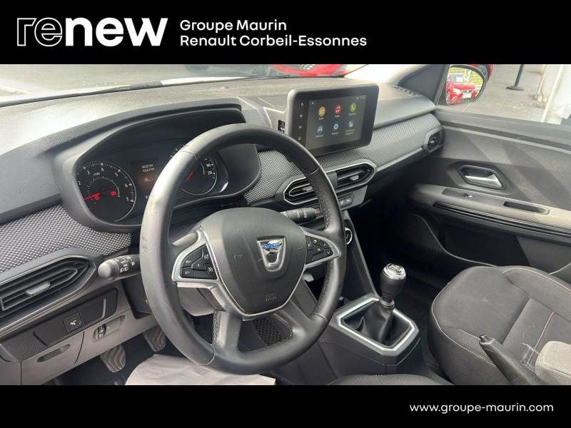 Photo 16 de l’annonce de DACIA Jogger d’occasion à vendre à CORBEIL-ESSONNES