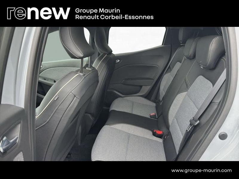 Photo 12 de l’annonce de RENAULT Clio d’occasion à vendre à CORBEIL-ESSONNES