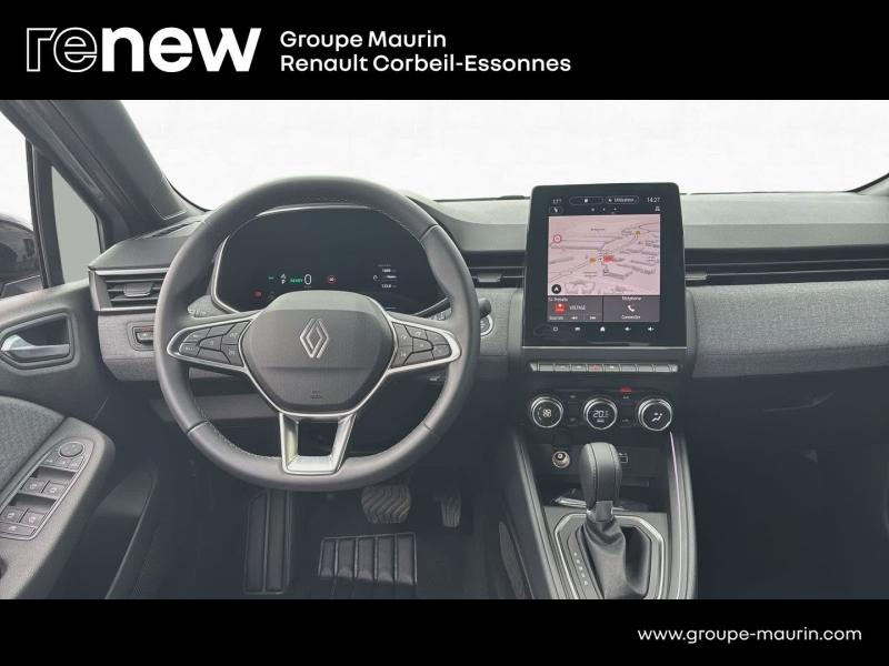 Photo 14 de l’annonce de RENAULT Clio d’occasion à vendre à CORBEIL-ESSONNES