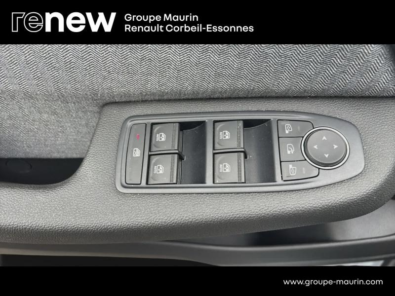 Photo 19 de l’annonce de RENAULT Clio d’occasion à vendre à CORBEIL-ESSONNES