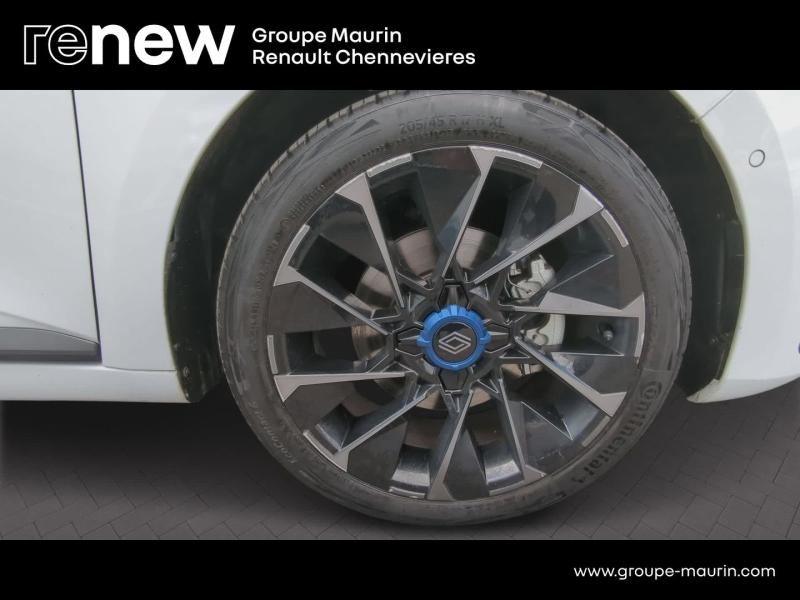 Photo 12 de l’annonce de RENAULT Clio d’occasion à vendre à CHENNEVIÈRES-SUR-MARNE