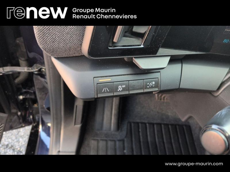 Photo 17 de l’annonce de RENAULT Megane d’occasion à vendre à CHENNEVIÈRES-SUR-MARNE