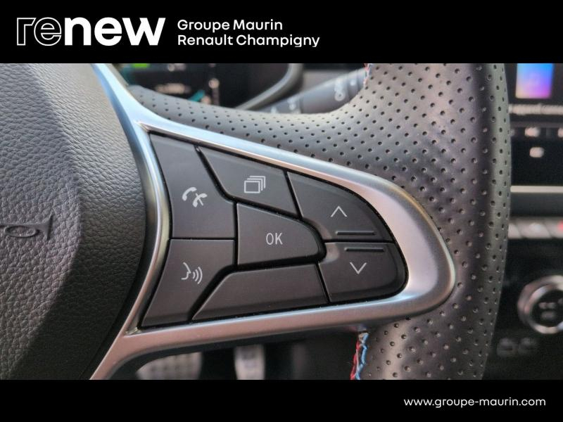 Photo 17 de l’annonce de RENAULT Clio d’occasion à vendre à CHAMPIGNY-SUR-MARNE