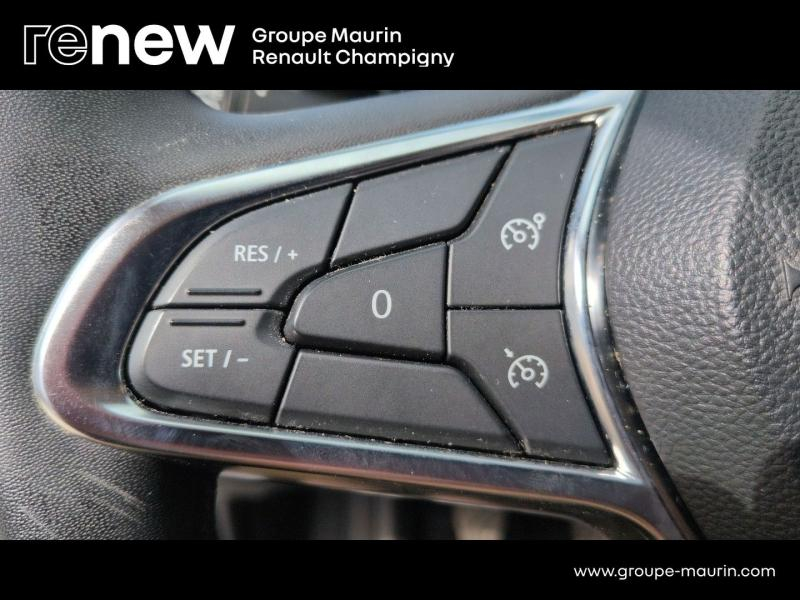 Photo 16 de l’annonce de RENAULT Captur d’occasion à vendre à CHAMPIGNY-SUR-MARNE