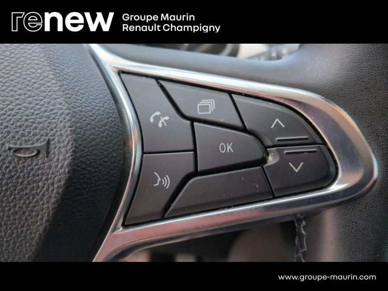 Photo 17 de l’annonce de RENAULT Captur d’occasion à vendre à CHAMPIGNY-SUR-MARNE