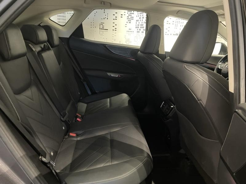 Photo 13 de l’annonce de LEXUS NX d’occasion à vendre à LATTES