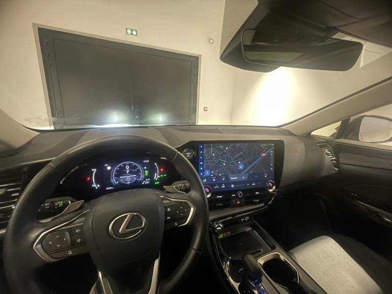 Photo 20 de l’annonce de LEXUS NX d’occasion à vendre à LATTES