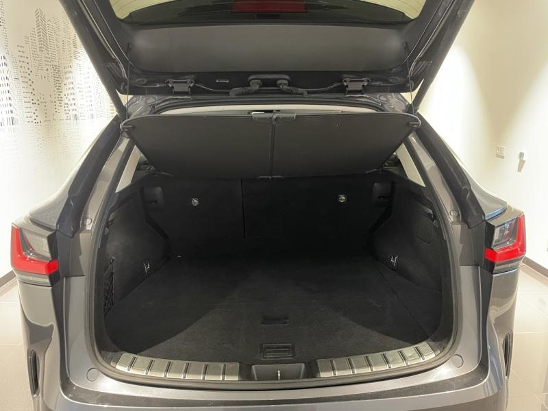 Photo 10 de l’annonce de LEXUS NX d’occasion à vendre à LATTES