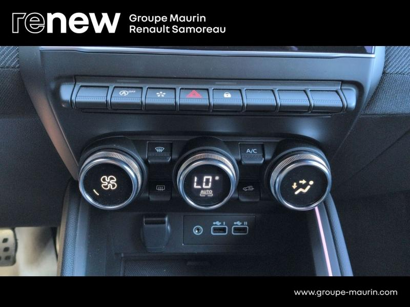 Photo 12 de l’annonce de RENAULT Clio d’occasion à vendre à SAMOREAU