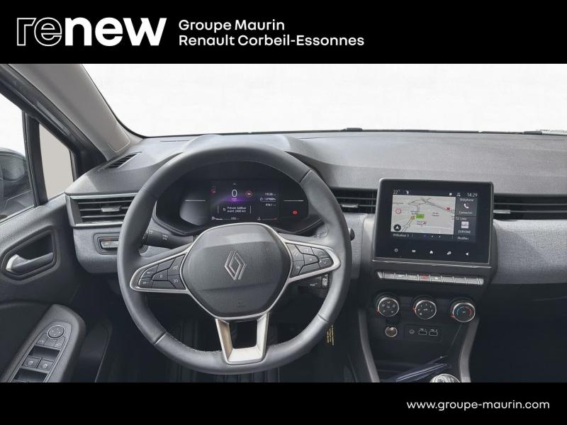 Photo 13 de l’annonce de RENAULT Clio d’occasion à vendre à CORBEIL-ESSONNES