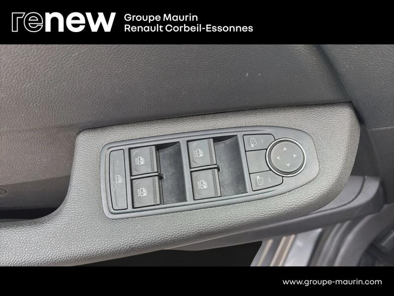 Photo 15 de l’annonce de RENAULT Clio d’occasion à vendre à CORBEIL-ESSONNES
