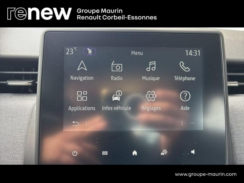 Photo 20 de l’annonce de RENAULT Clio d’occasion à vendre à CORBEIL-ESSONNES